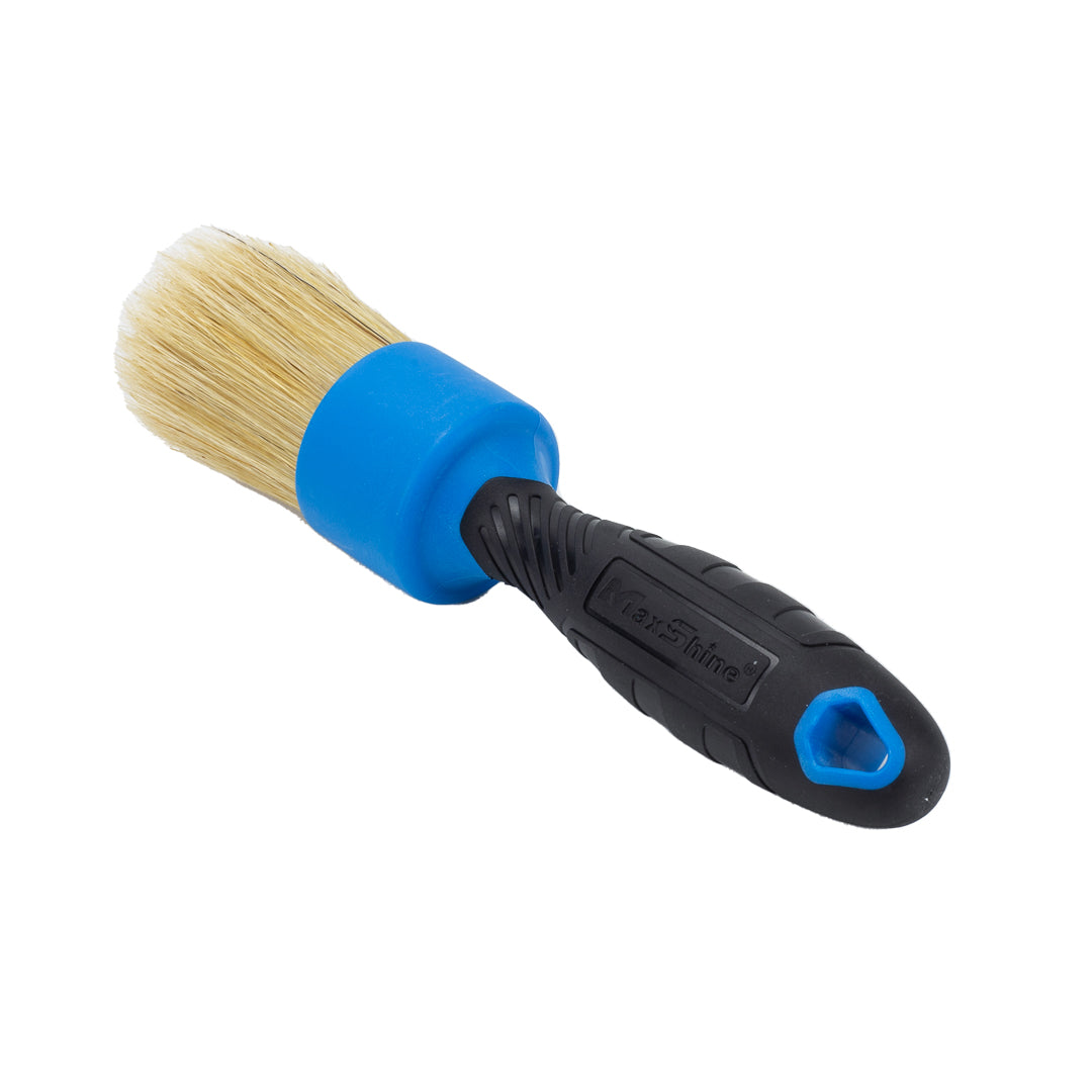 Stubby Boars Hair Detail Brush