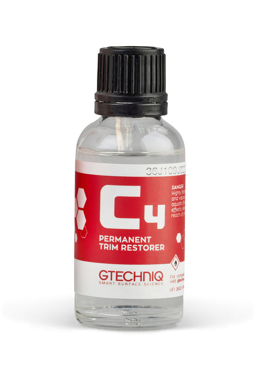 Gtechniq C4 Permanent Trim Restorer